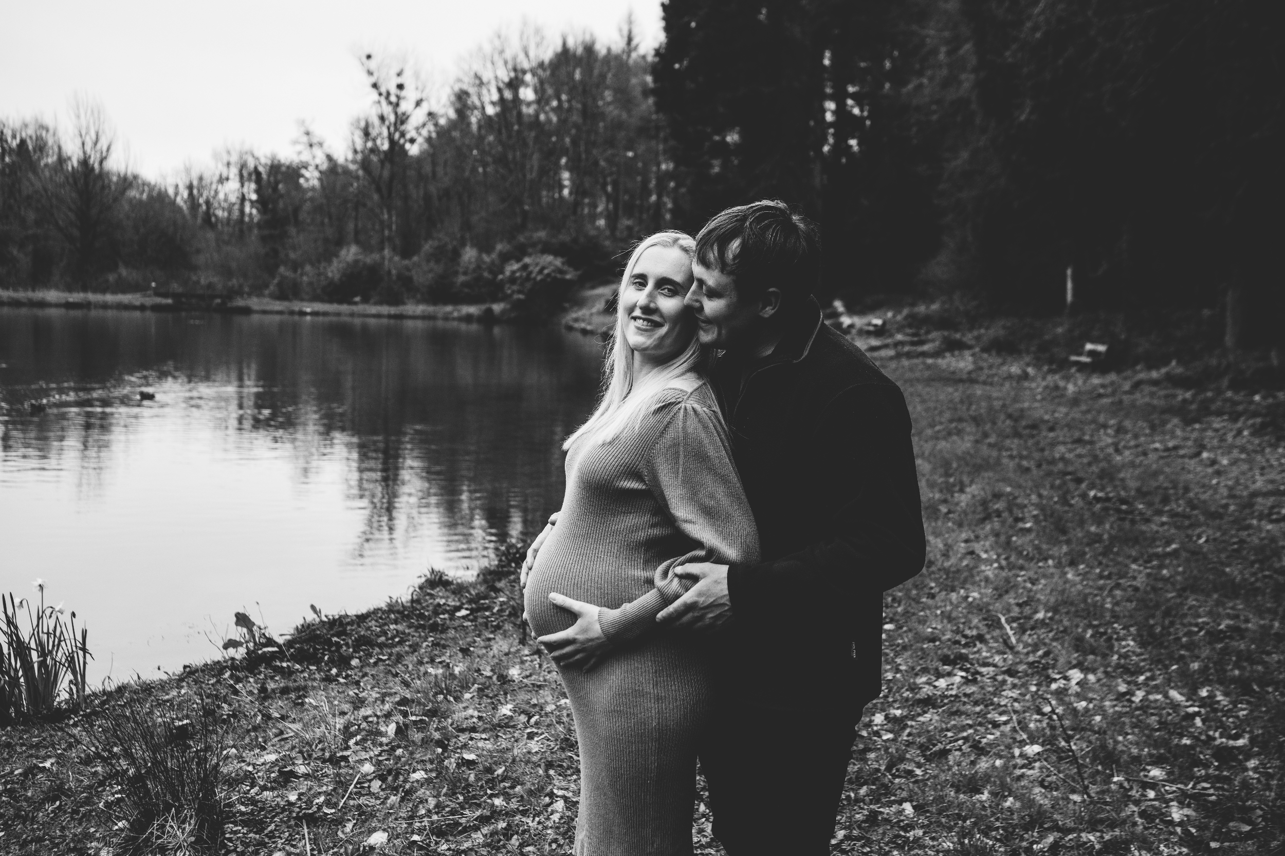 lydney-outdoor-maternity-photography2.png