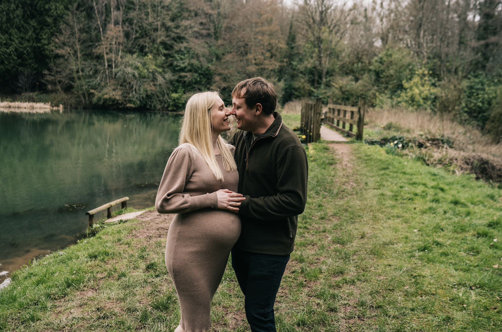 lydney-outdoor-maternity-photography5.png
