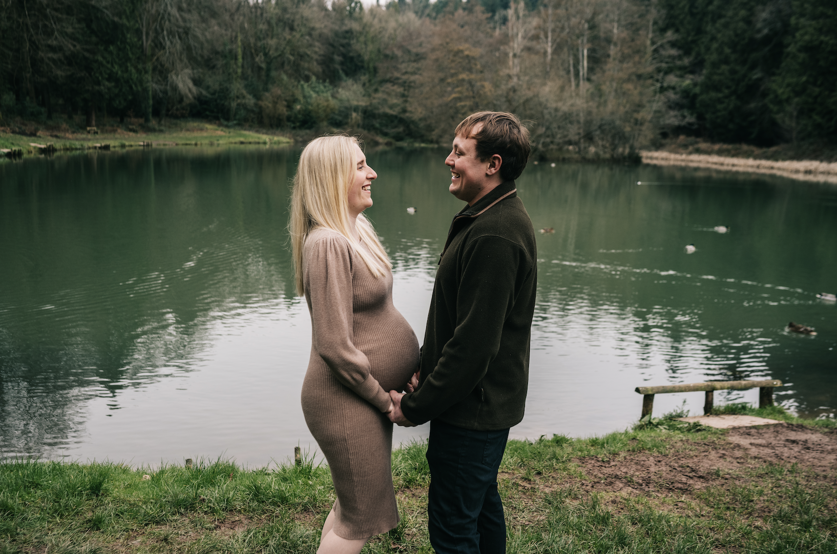 lydney-outdoor-maternity-photography8.png