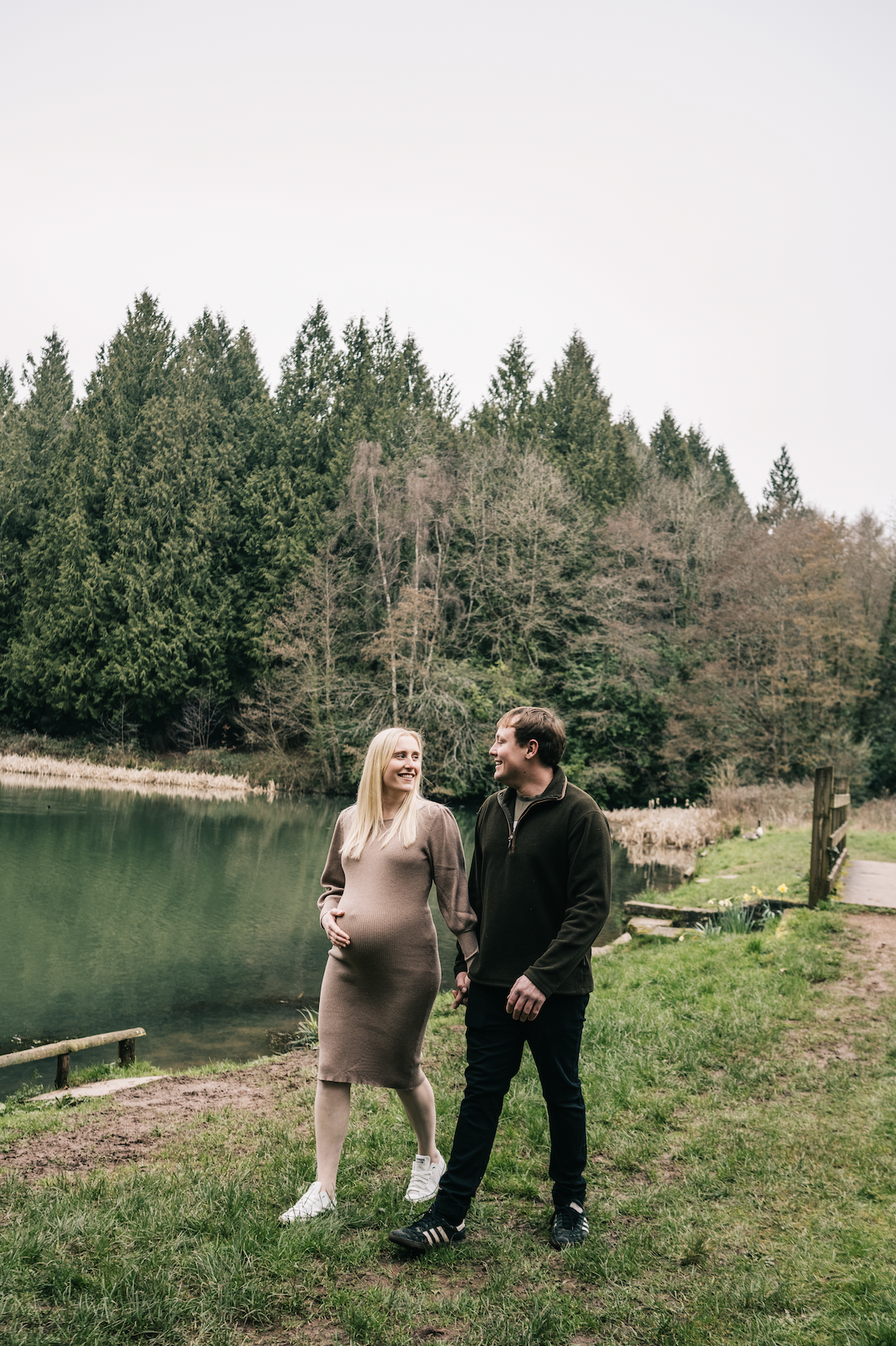 lydney-outdoor-maternity-photography7.png