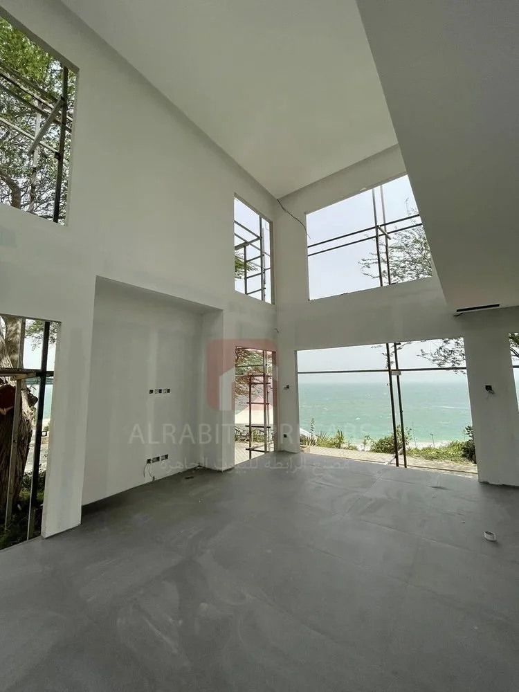 Interior of a prefabricated two-story chalet executed by Alrabita Prefab Co. ديكورات داخلية لشاليه دورين جاهز تم تنفيذها من  قبل مصنع الرابطة للبيوت الجاهزة