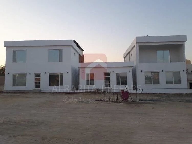 Two modern prefabricated houses executed by Alrabita Prefab Co. منزلان جاهزان تم تنفيذهما من قبل مصنع الرابطة للبيوت الجاهزة 