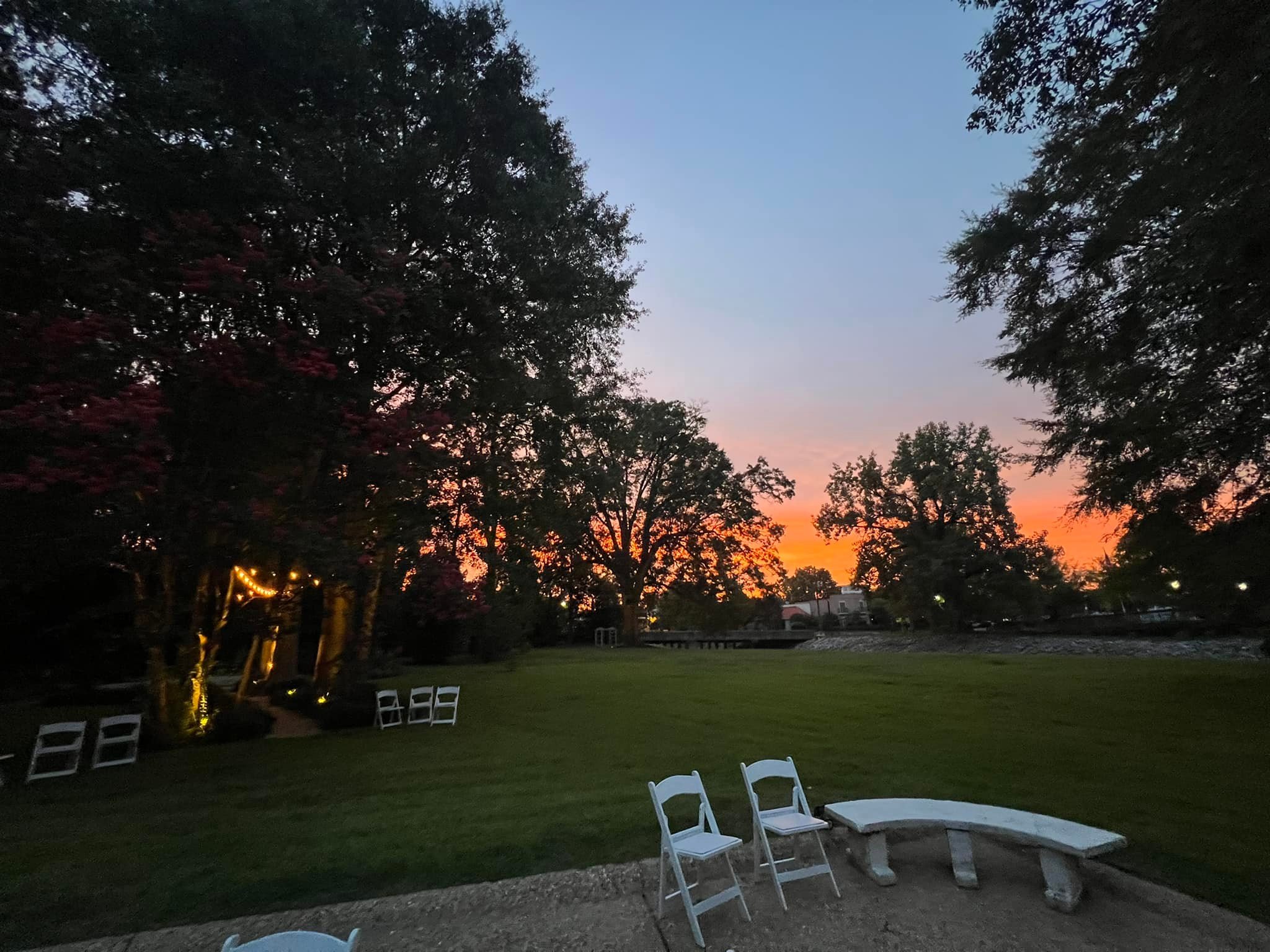 Outdoor-wedding-Hattiesburg-MS-sunset