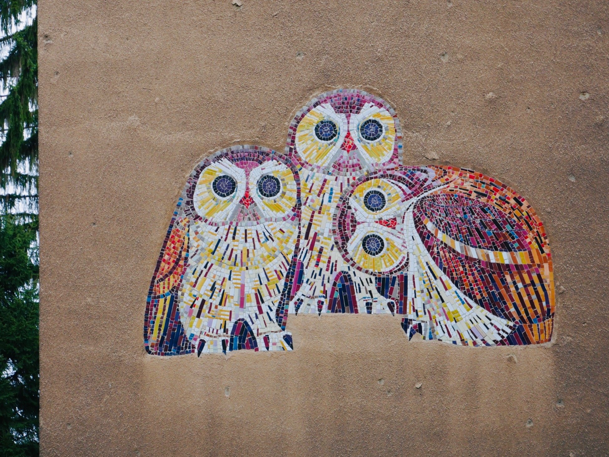 our city became a canvas nika magazin mozaic owl .jpg