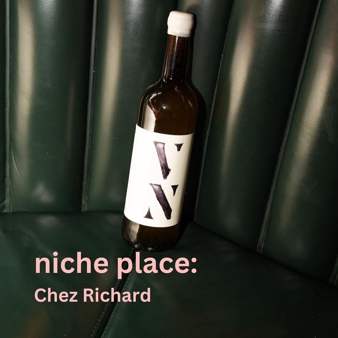 No reservation? At @chez.richard no problem, it&rsquo;s always a good time to stop by. 🦪✨

📍 Rue des Minimes 2, 1000 Brussels

A cozy bistro with a terrace in the heart of Brussels, tucked away from the city&rsquo;s hustle. Swing by for oysters, se