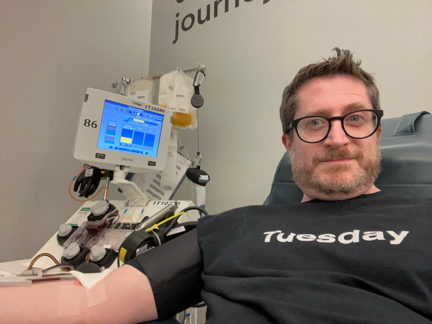 Today is Tuesday. Here I am in my Tuesday shirt. Donating platelets. Saving lives. #art #davidgregharth #harth #tuesday #dayoftheweek #dotw #platelets #plateletdonor #donateplatelets #givebloodnyc #giveblood #nybloodcenter #newyorkbloodcenter @newyor