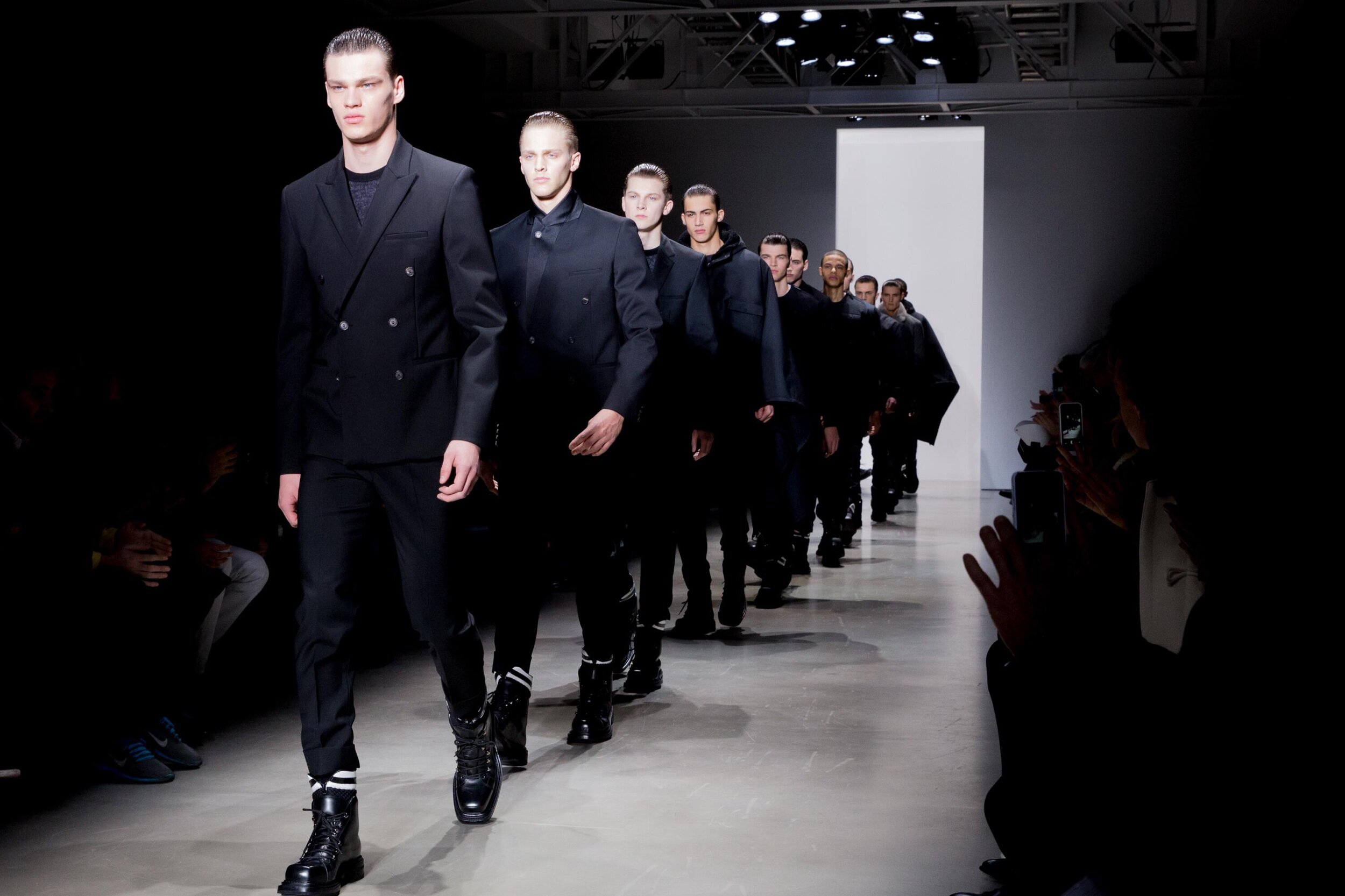 Calvin-Klein-Collection-Men-s-FW-2015-16-Fashion-Show-Finale.jpeg