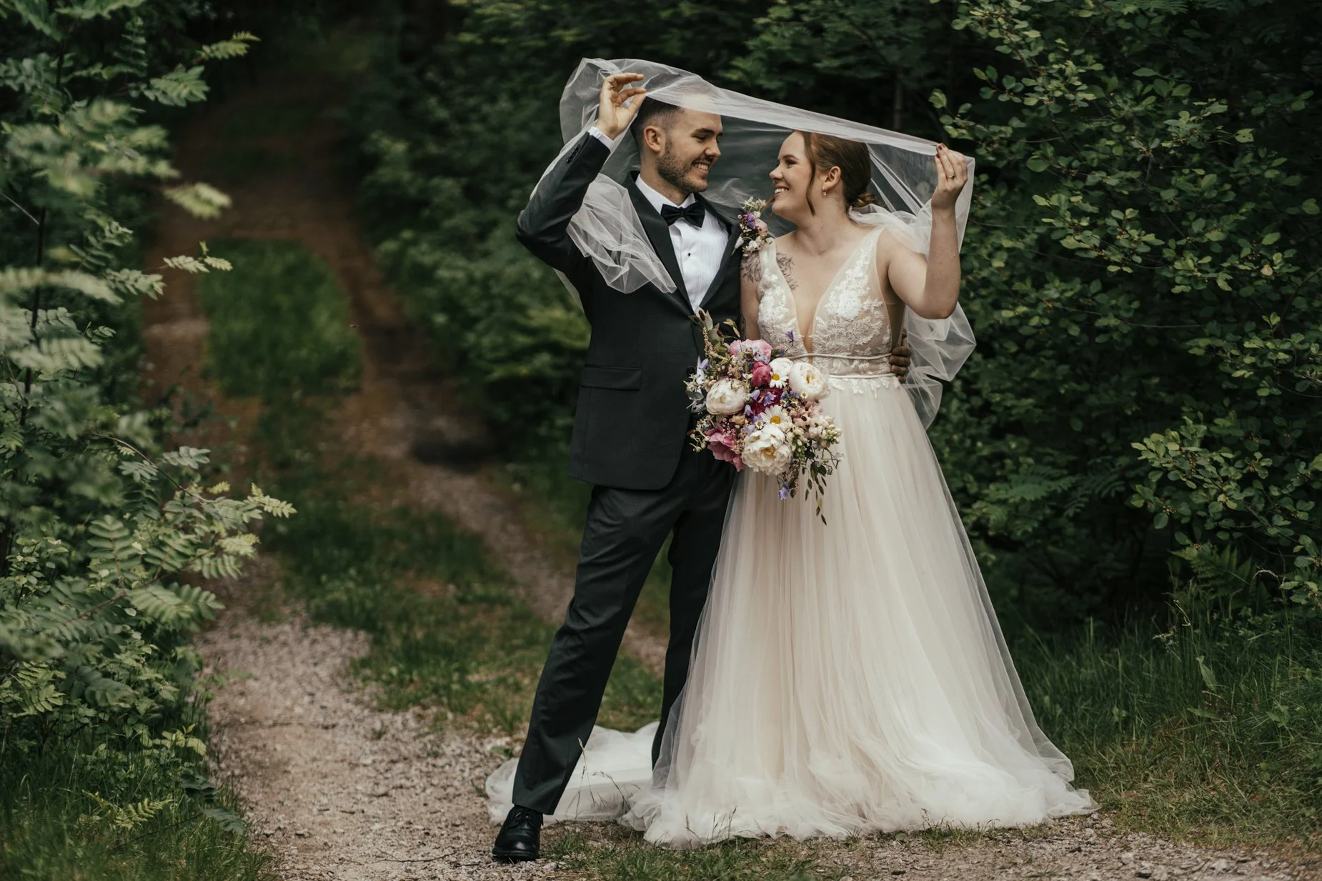 Emily and Monty Web-73.jpg