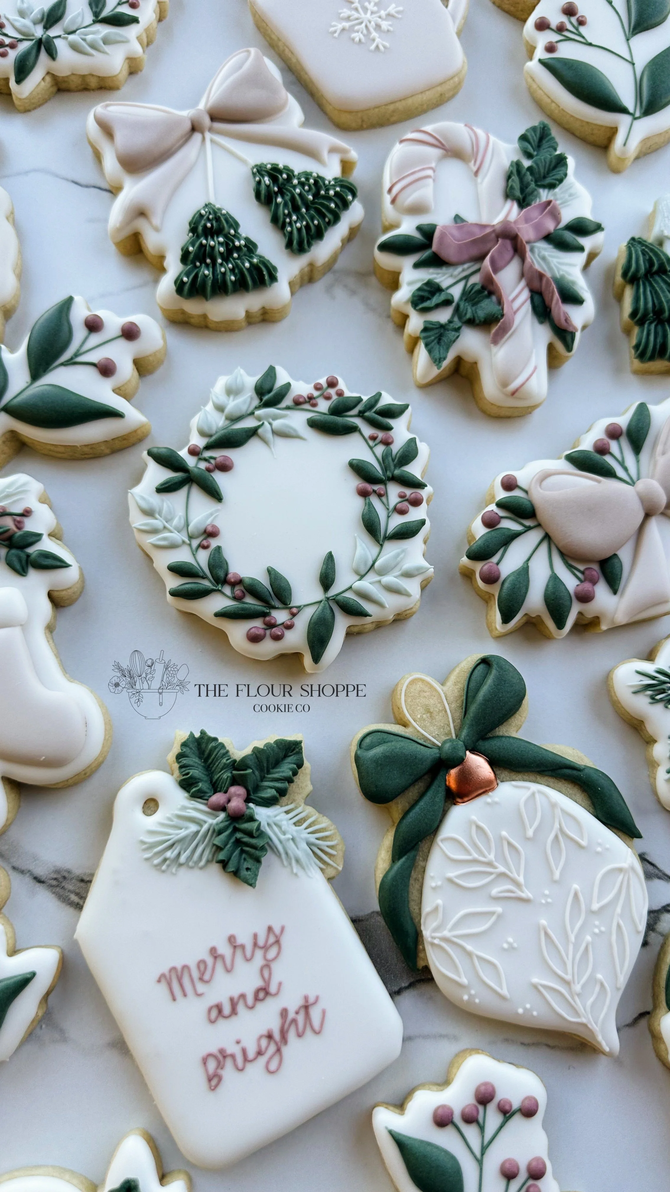 Neutral, Elegant, Christmas cookies, Elegant greenery, Ornaments, Royal Icing Sugar Cookies by The Flour Shoppe Cookie Co, Omaha, Nebraska_004.jpg