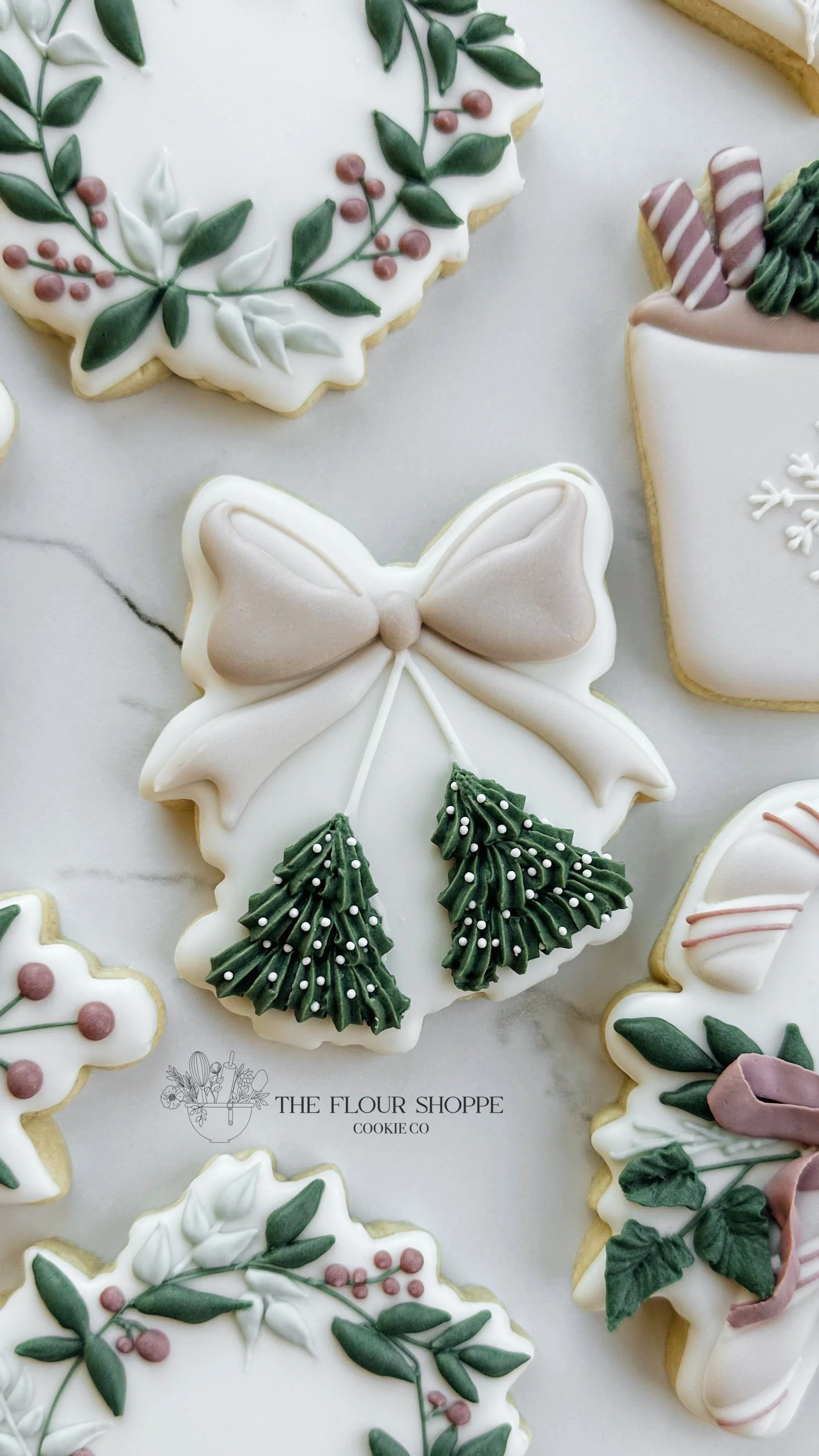 Neutral, Elegant, Christmas cookies, Elegant greenery, Ornaments, Royal Icing Sugar Cookies by The Flour Shoppe Cookie Co, Omaha, Nebraska_010.jpg