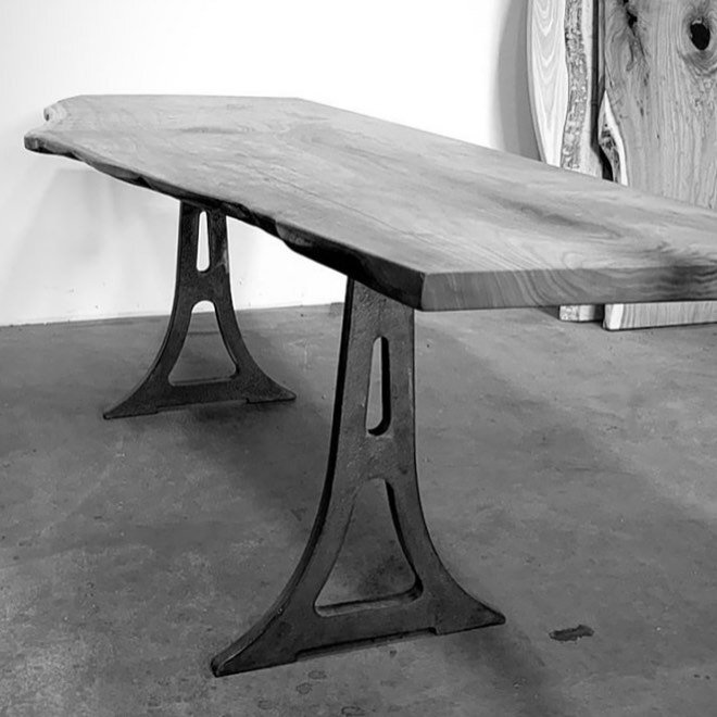 Flume table from @hopeswoodshop looking fiiiiine.