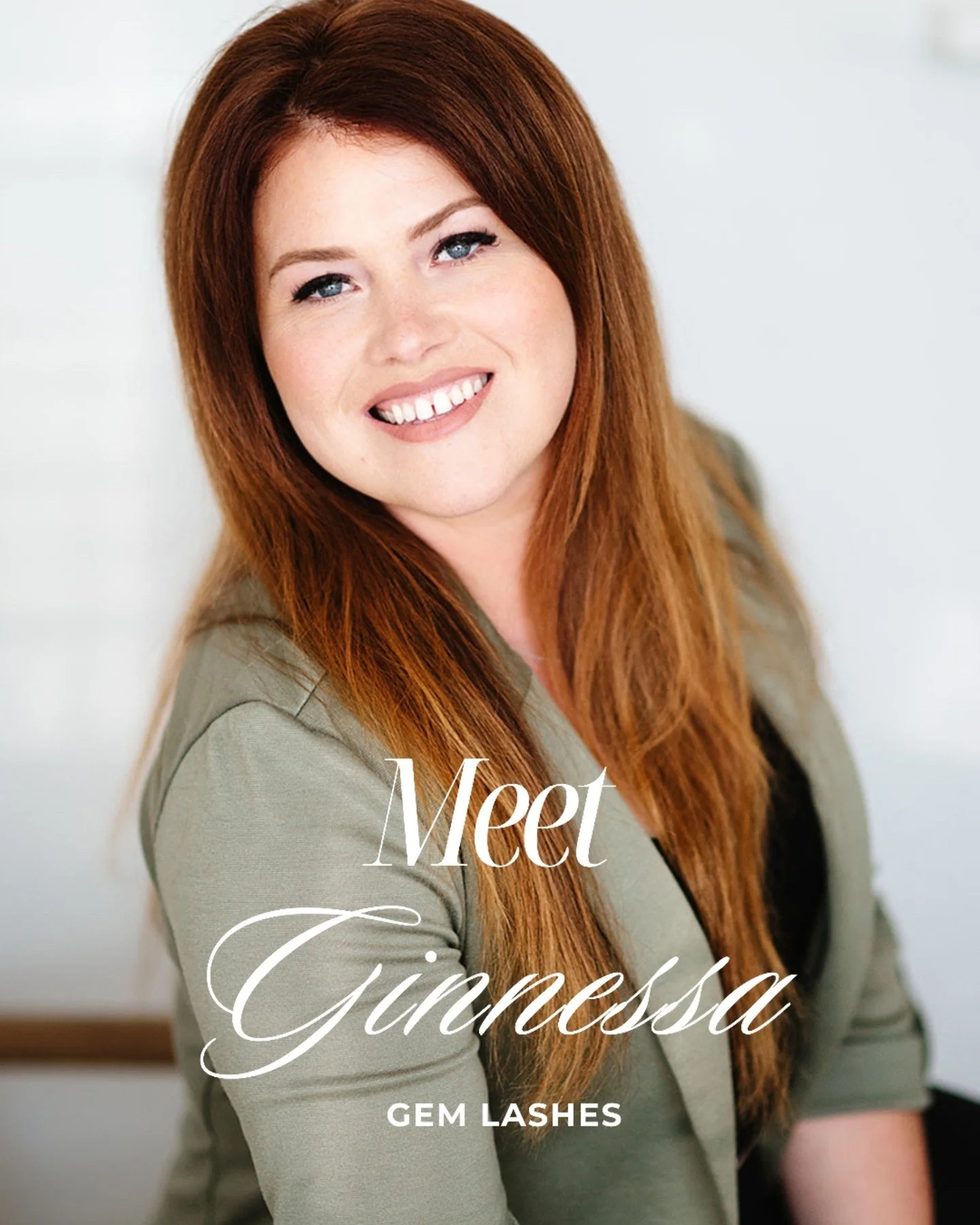 The festive season calls for a little extra sparkle, and no one delivers a holiday-ready lash moment quite like Ginnessa. With 8 years of experience and certifications in Classic, Volume, and Mega Volume, she crafts customized sets that enhance your 