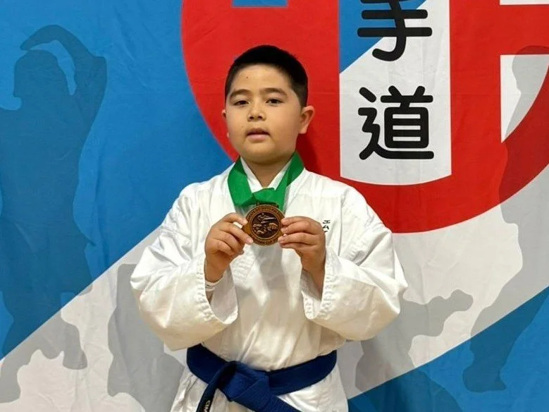 Oliver medal.jpg