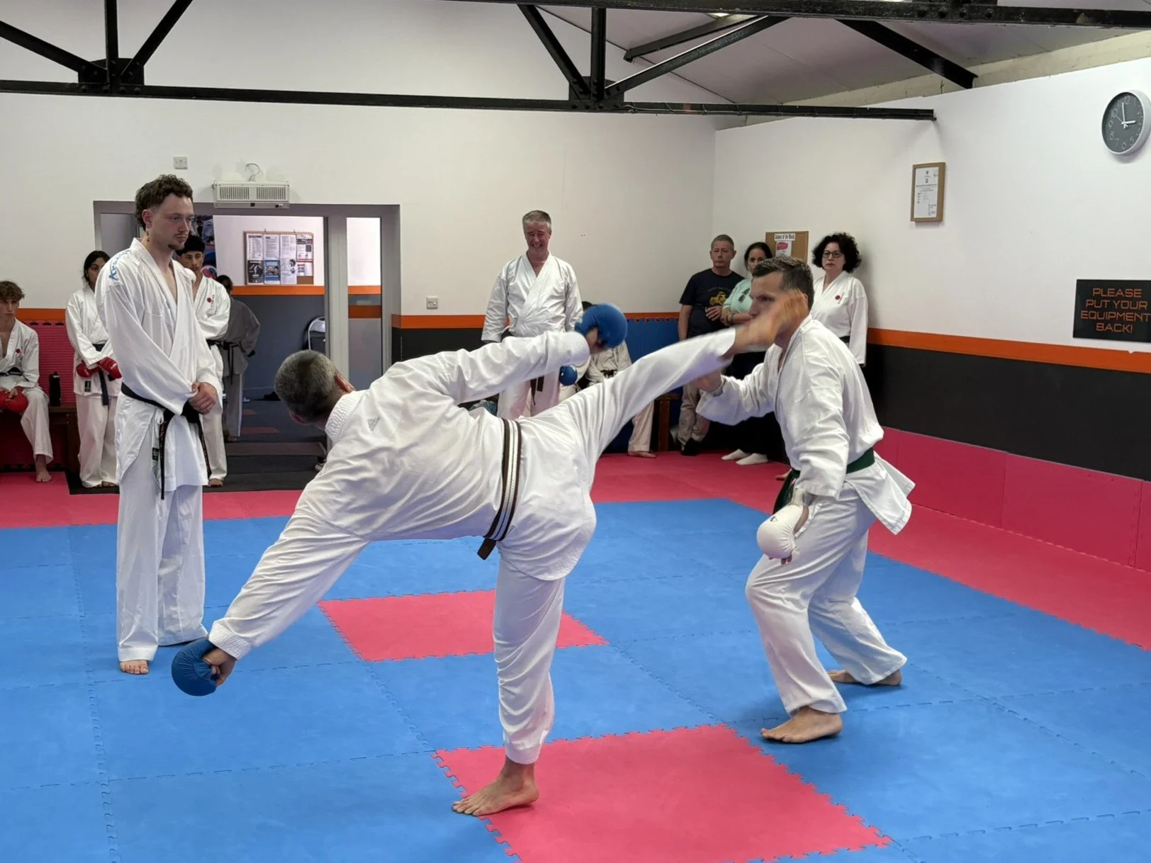 Kumite Daniel & Sascha (2).JPEG