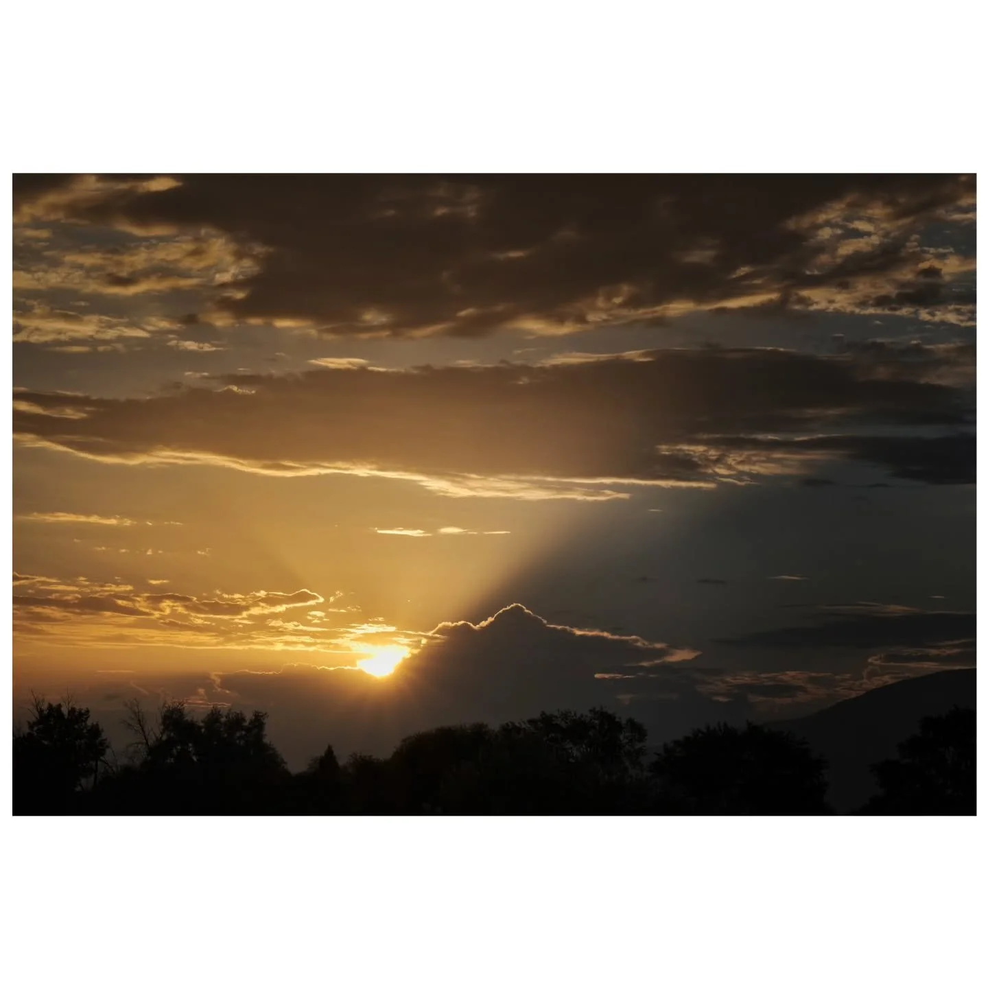 Been scrolling through shots from years ago. Super cool looking back at stuff you've all but forgotten about and seeing it with fresh eyes.

#fujifilm #fujixseries #fujiphotography #landscapephotography #fujilovers