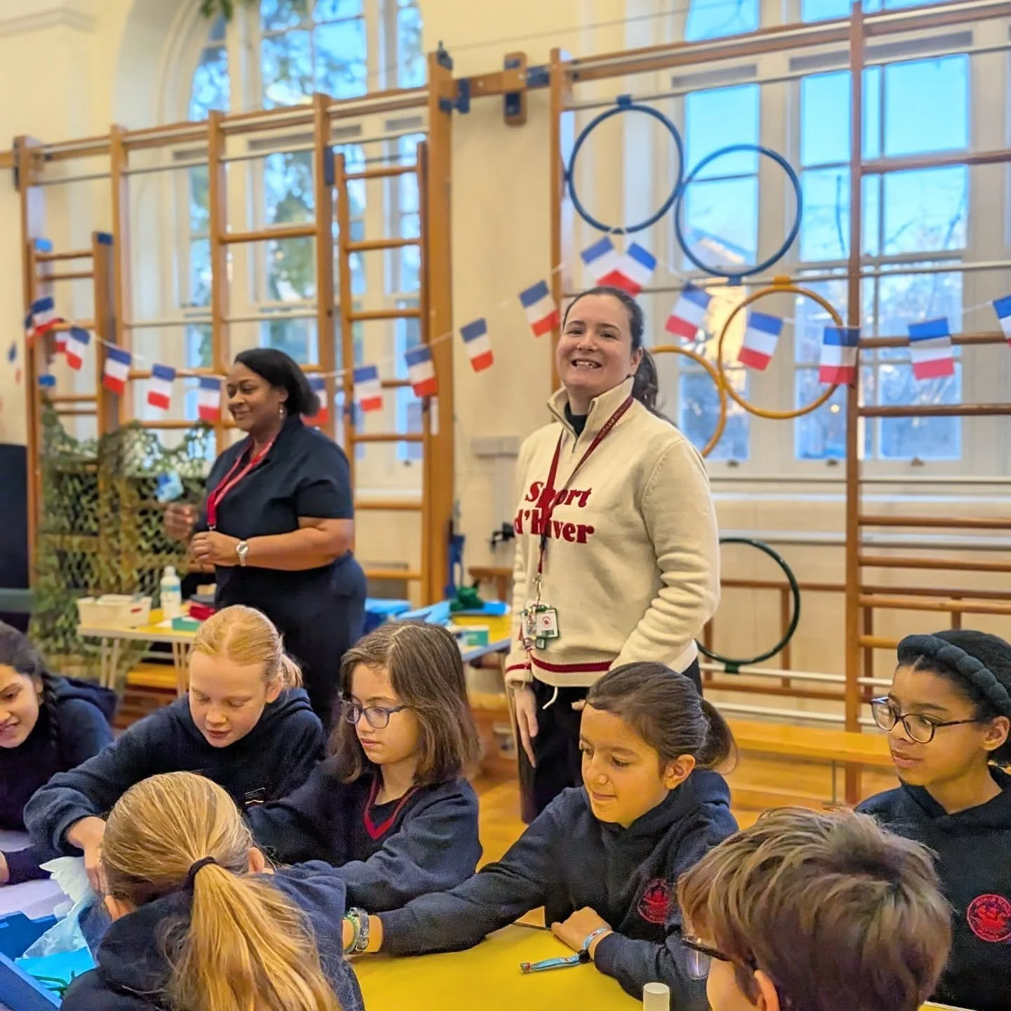 It's French Day at Hotham! Pupils are  immersing themselves in French culture and activities today.
This year, our focus is Le Bleuet (the French cornflower), which is a symbol of remembrance and solidarity in France. 💙