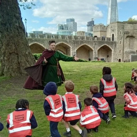 👑 Our Year 1 children had a fantastic day out at the Tower of London yesterday! 🏰

As part of their project exploring the UK and kings and queens, they discovered tales of monarchs, crowns, and castles. From spotting the Crown Jewels to learning ab