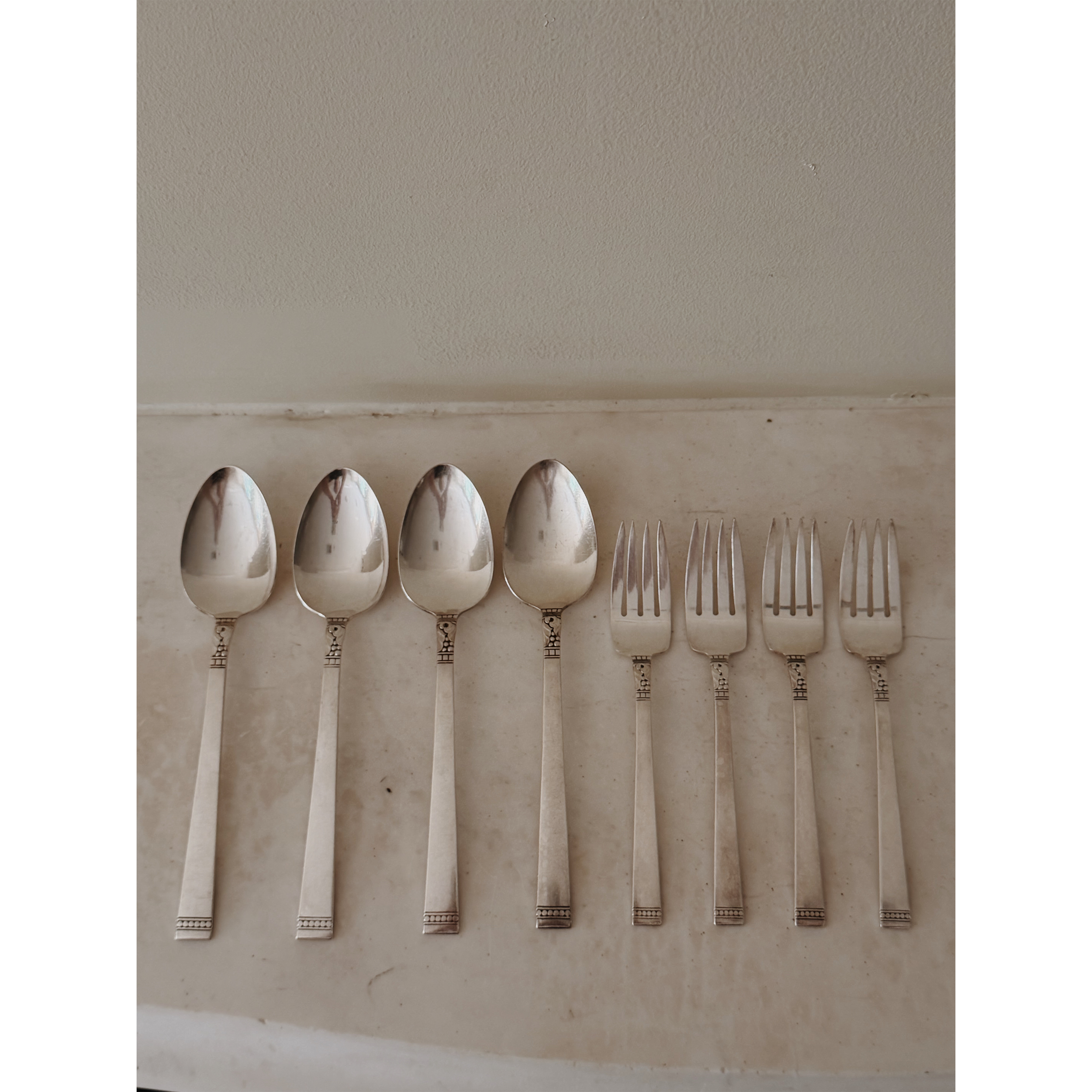 Set of Eight, Art Deco Dinnerware, c. 1930.