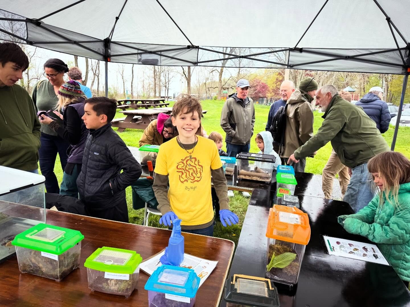 Wow! We are blown away by the turnout today at the Rhinebeck Earth Day event, despite nasty weather. Thank you to the incredible volunteers and all the folks who lugged over their used clothes, batteries, brown paper bags, and plastic for the NexTrex
