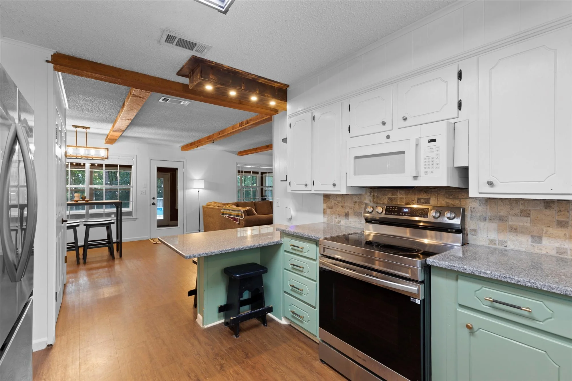 Top 7 Mistakes That Keep East Texas Homes from Selling (And How to Avoid Them When You’re Ready to List)