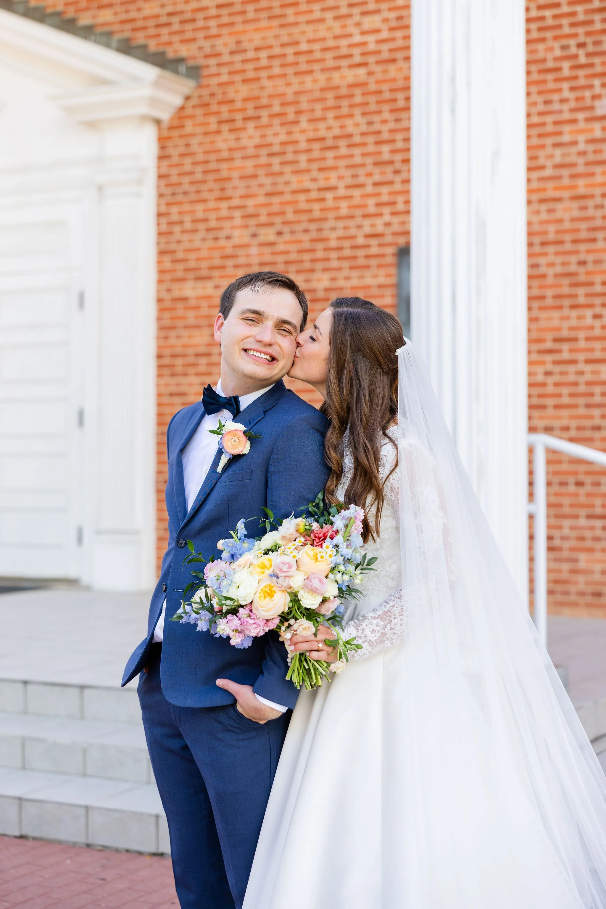 2025_0628_Julianne+Anthony_SneakPeek_0110.jpg