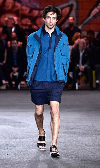 60591f1d744ae4f2-Grayson_Hermes_FW17-1.jpg