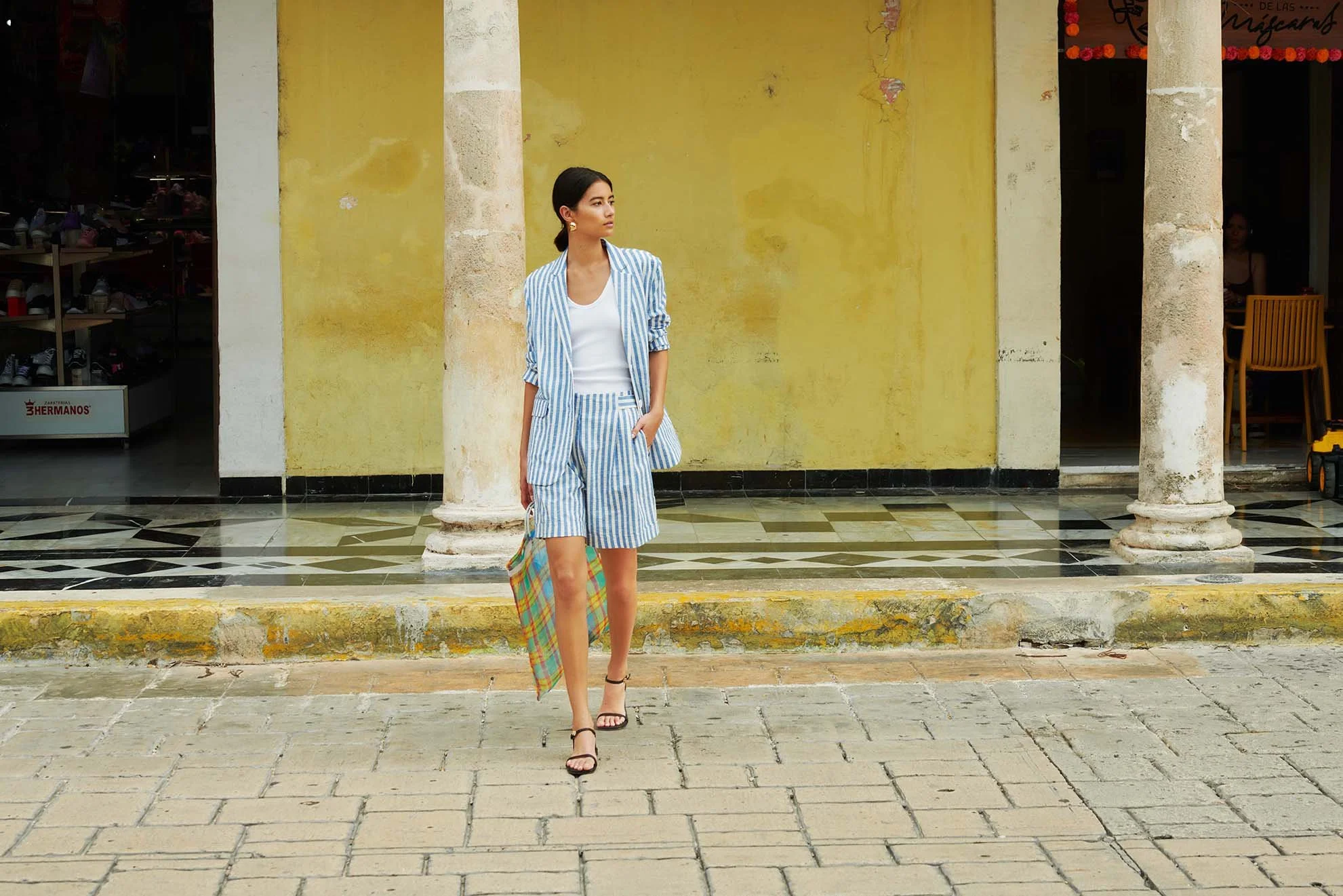 MAJA SHORT-4230CCS_PBST_BEAU BLAZER-6024CCS_PBST_1.jpg