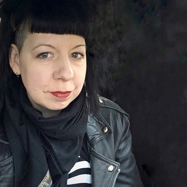 Ruth _ photo.jpg