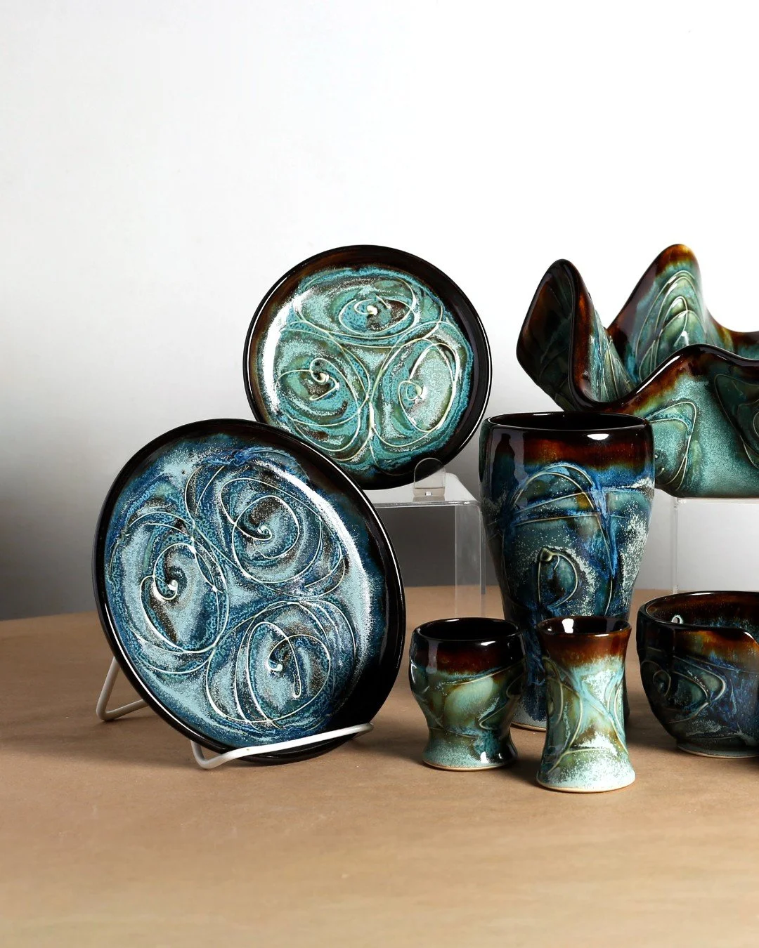 For those who are looking to build up a consistent collection of ceramics for your kitchen, Louise Brud is the ceramicist for you, she offers a broad selection of mugs, plates, bowls, shot glasses, butter dishes, the list goes on! With a signature st
