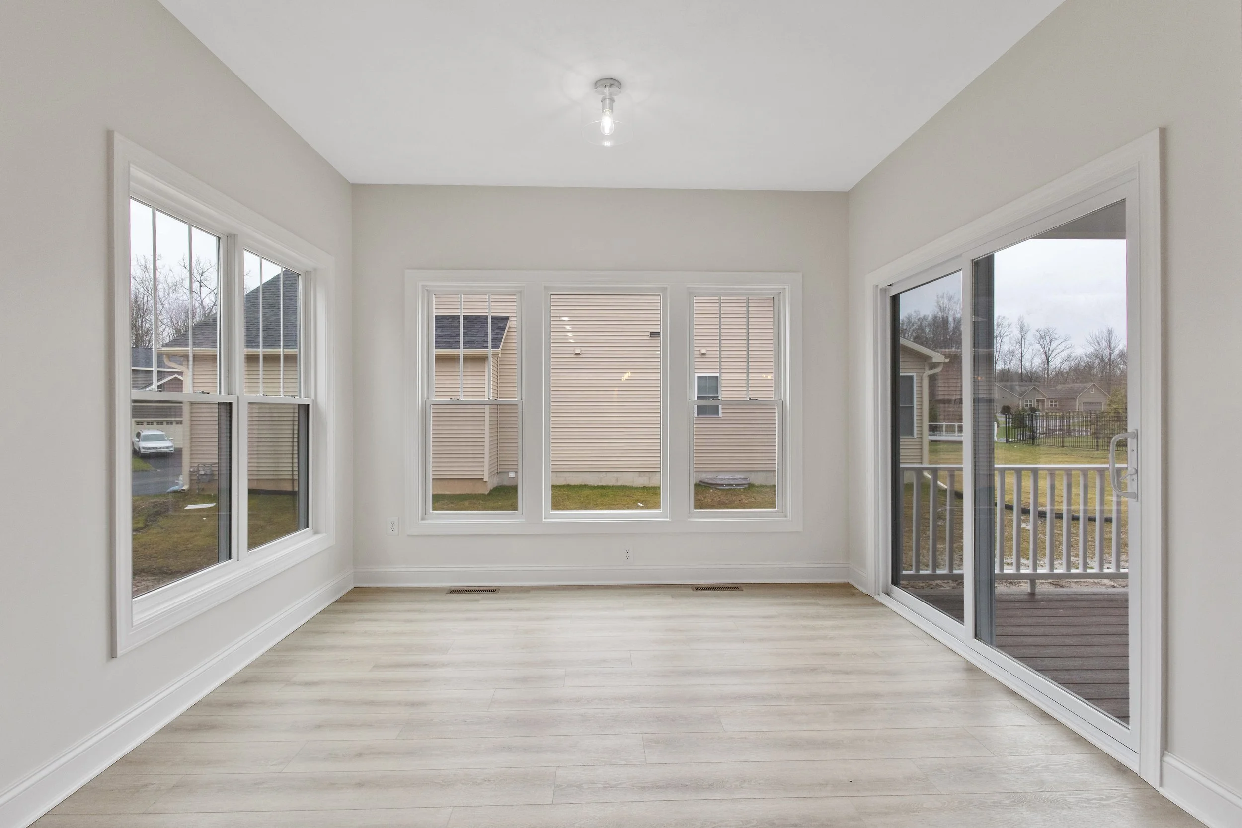 12 - 8929 Tulip Tree Path.jpg