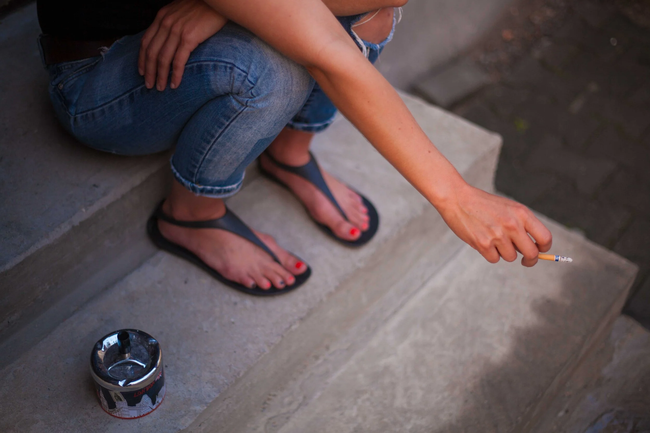 You were there when I needed you: smoking my way through grief