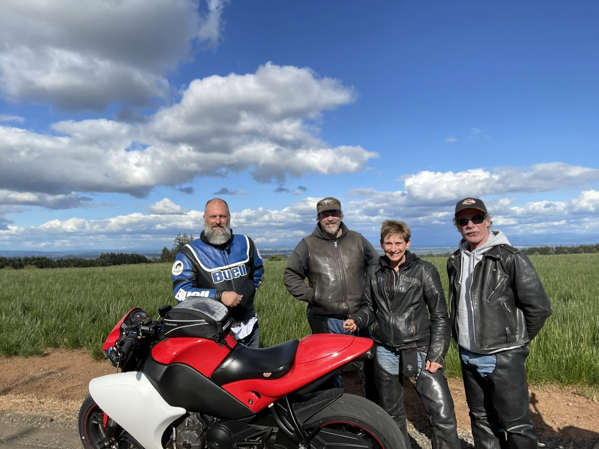 May 8 - Southpaws Pizza in Albany with the Salem Riders Group