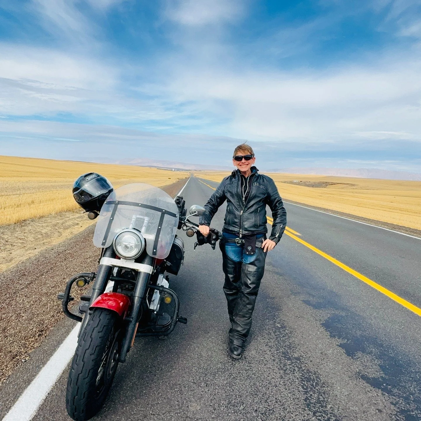 A few weeks ago, when riding to Shaniko with some biker friends, I was awestruck by the glorious, golden grassy fields we passed on route 206 east of Wasco. Captivated by the gleaming yellow and honey colored landscape, I headed back today to soak up