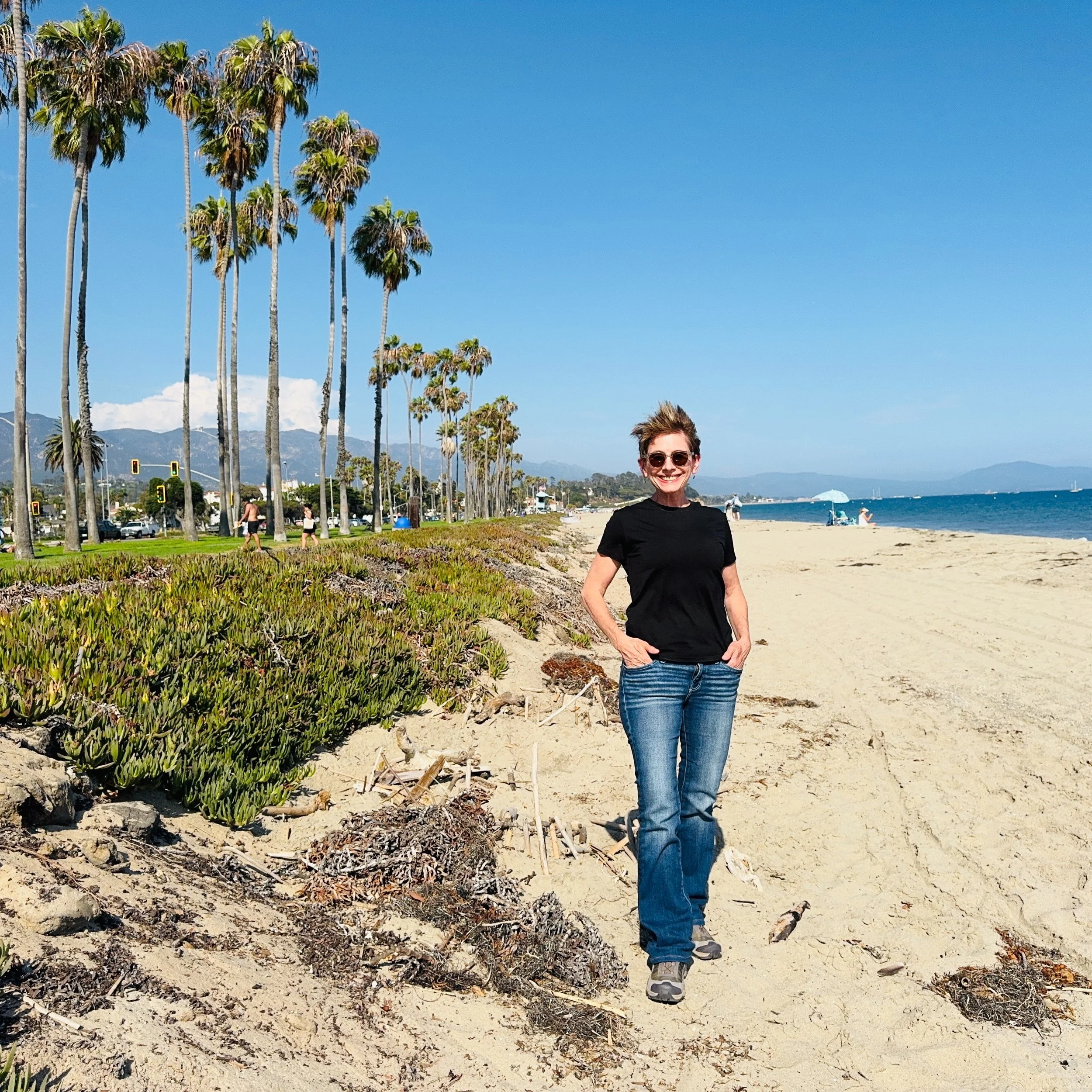 Riding south from Oakland towards Ventura today in my quest for one of the best racks of lamb chops ever, I passed large sprawling agricultural fields, vineyards lined with grape covered vines, rolling ranchlands dotted with oaks, vibrant turquoise c