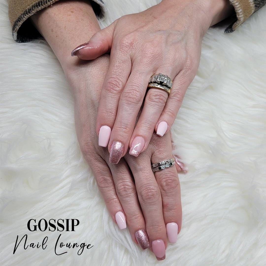 Sparkle up your nails with this wonderful design that features pink and a shimmering French tip. It's the perfect way to add a touch of elegance to your look.#frenchtipnails #nailsnailsnails #pink #gossipnaillounge #leessummit