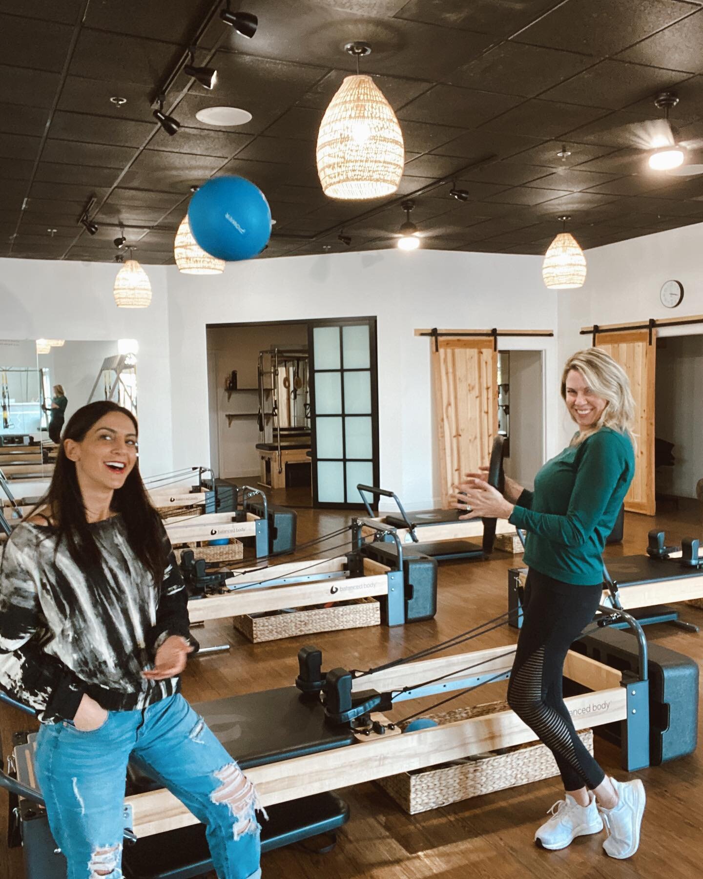 Wait, what? Pilates? No, no, no... I thought you said Pie 🥧 &amp; Lattes ☕️

On the 4th day of Christmas book a class at @cirkelfitness and burn off those holiday indulgences 😅