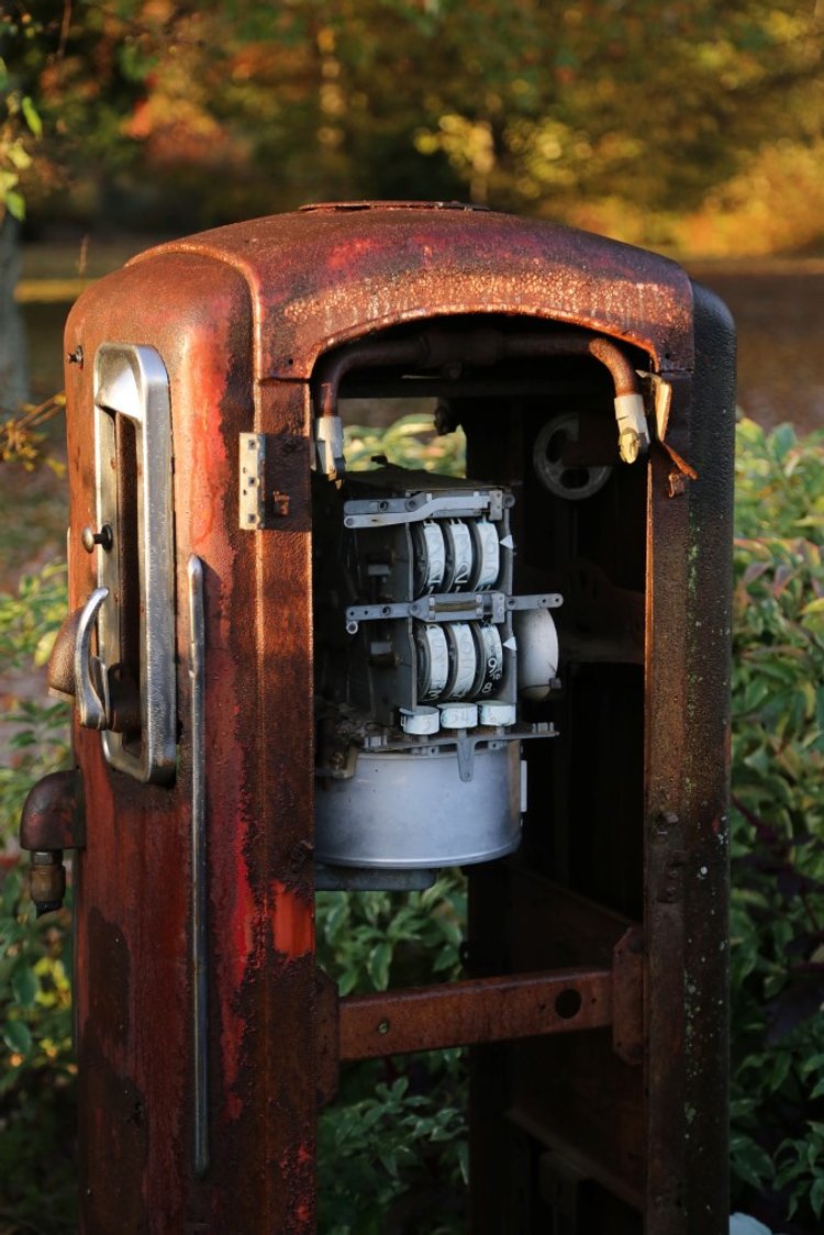 Old Petrol Pump 2