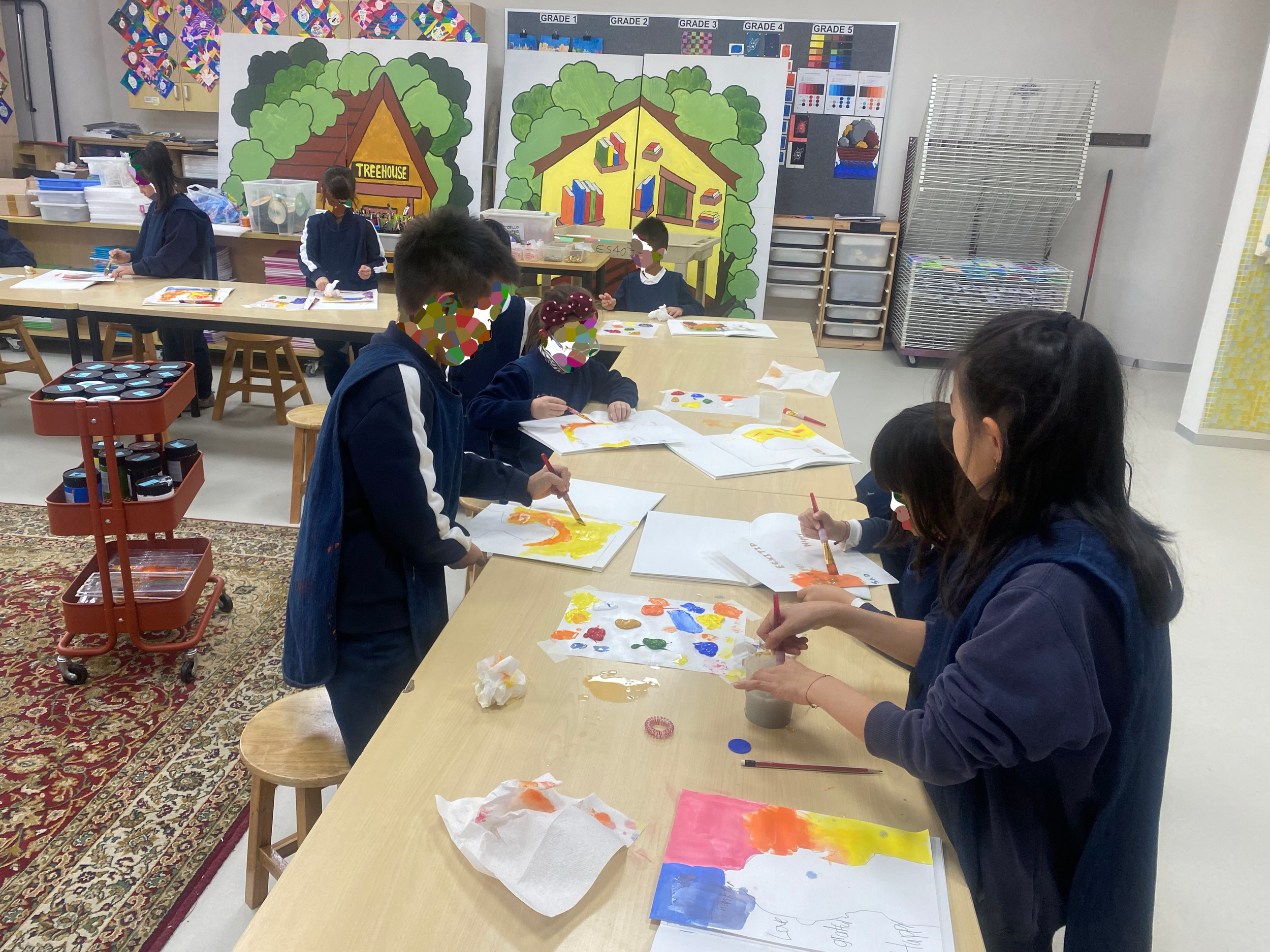Grade 1 Observational Self Portraits Using Mirrors 7