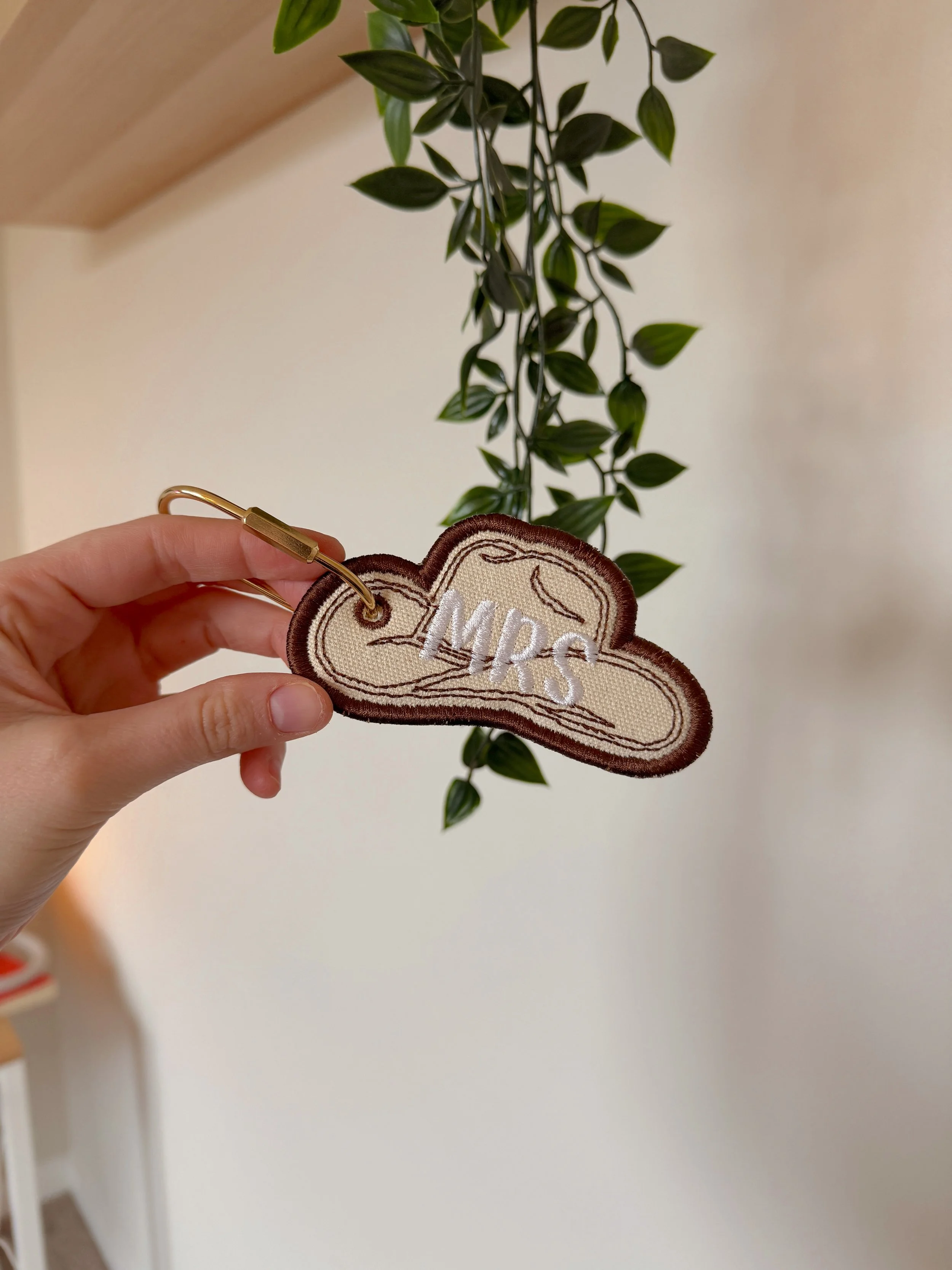 Mrs. Cowboy Hat Bag Tag