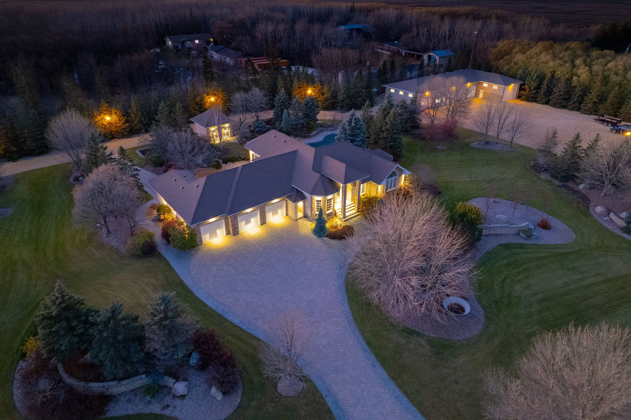 Meadowvale - Exterior (12b).jpg
