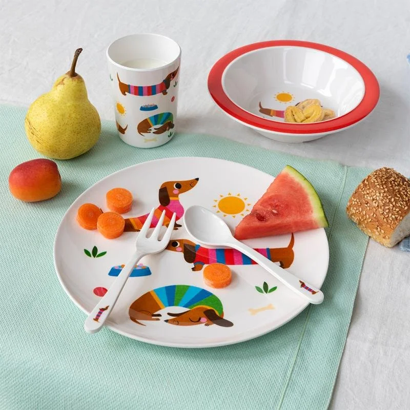 30785-sunny-sausage-dog-melamine-set-5_lifestyle.jpg