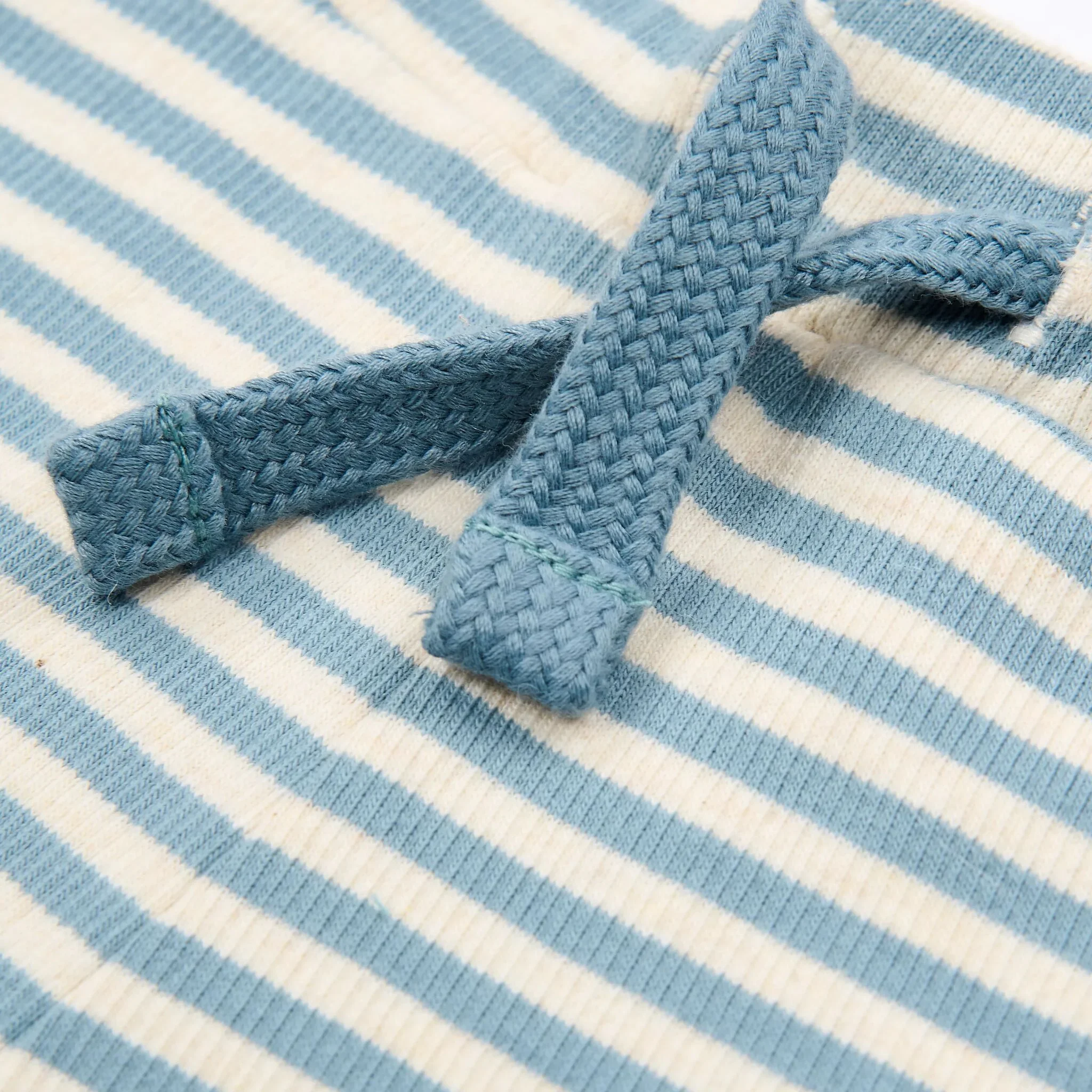0032898_short-stone-blue-stripe-cl26023811-cl26023812-cl26023813-cl26023814-cl26023815-product-3-shopify-squ.webp