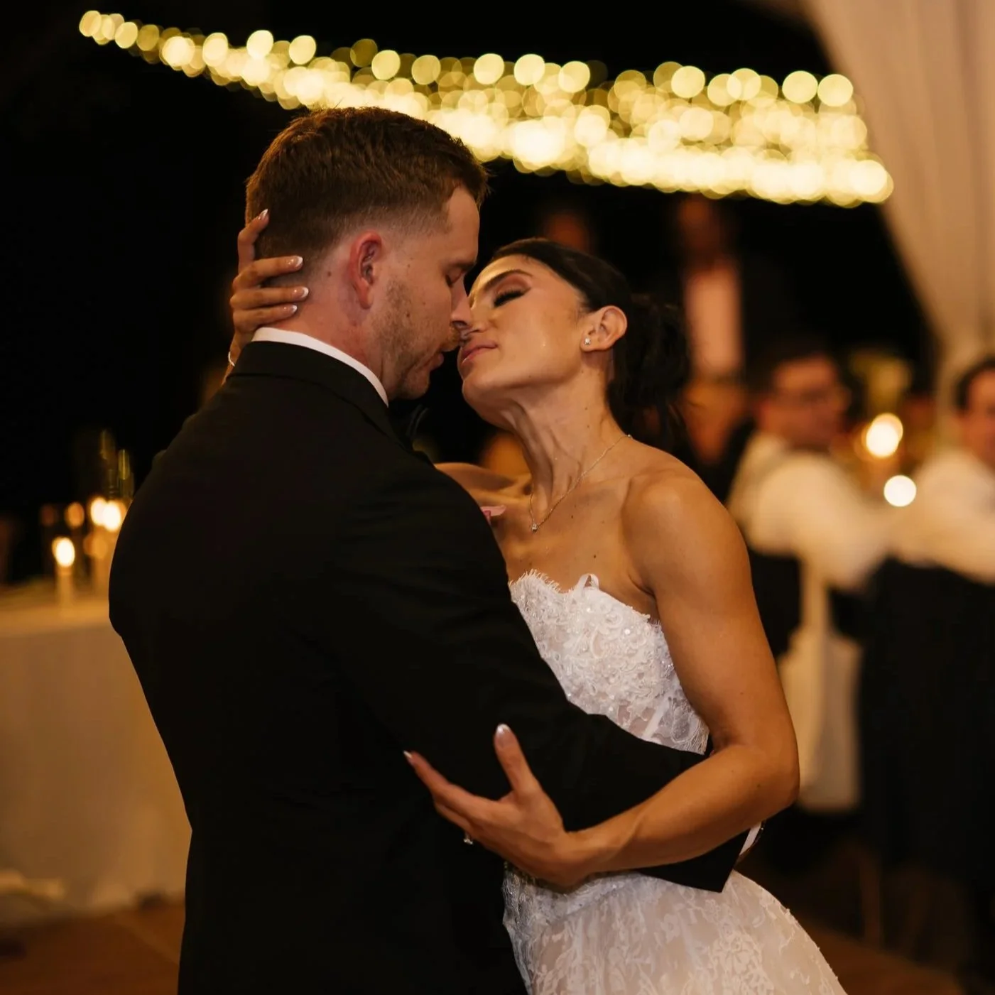 Houston+Wedding+Photographers+and+Video+Messina+Inn+Wedding-37.jpg