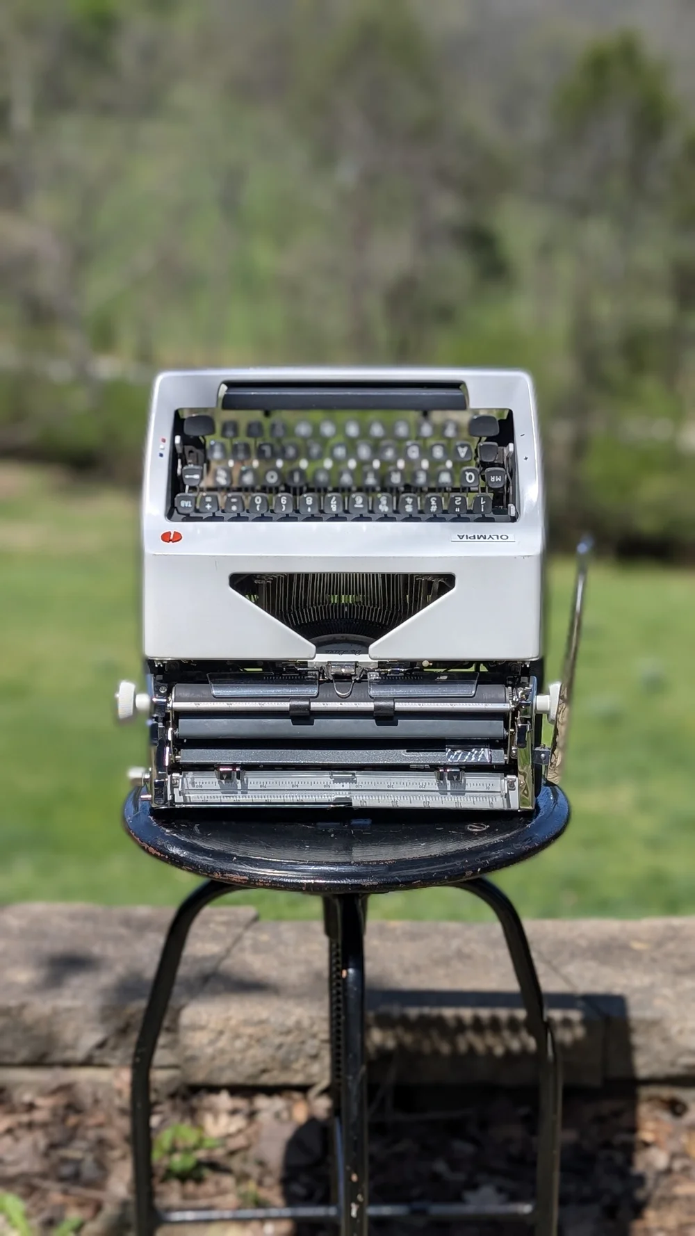1970 Olympia SM9 **RARE TYPEFACE** — Nashville Typewriter