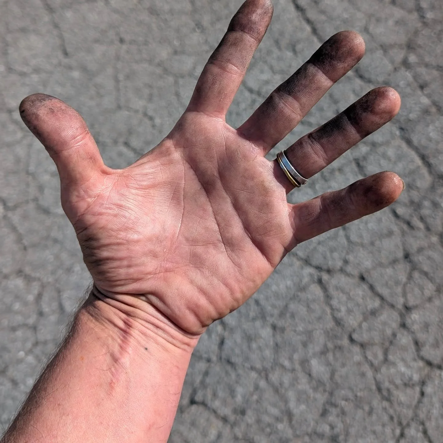 This is what a day of work looks like. 

Also...
I'm sick, y'all.
Got a 102.5 temp, and feeling a lil loopy.
Nashville Typewriter will be closed in the interest of public health tomorrow. 😮&zwj;💨

#nashvilletypewriter 
#timetomakethedoughnuts 
#isi