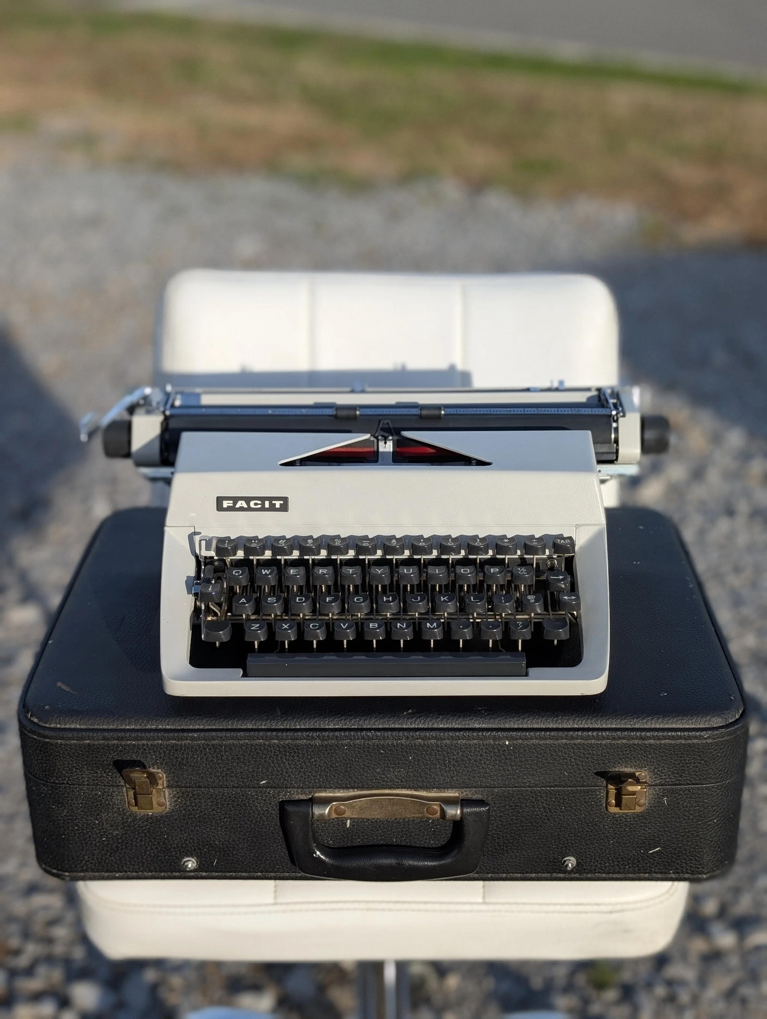 1967 Facit TP2  *W I D E___C A R R I A G E*