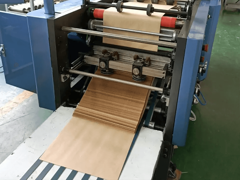 FANFOLD PAPER FOLDING MACHINE