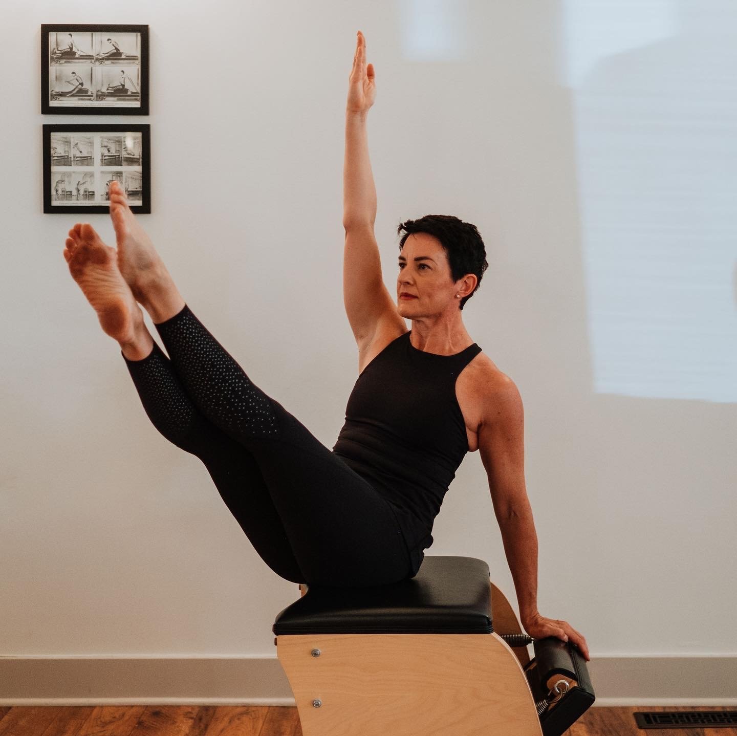 Exactly 1 week until Carrie is here! ✨ 

We absolutely can&rsquo;t wait to welcome to the studio. There&rsquo;s still time to snag a spot in the workshops or either group class &mdash; we&rsquo;d love to see you there 💫

Sign up through the link in 