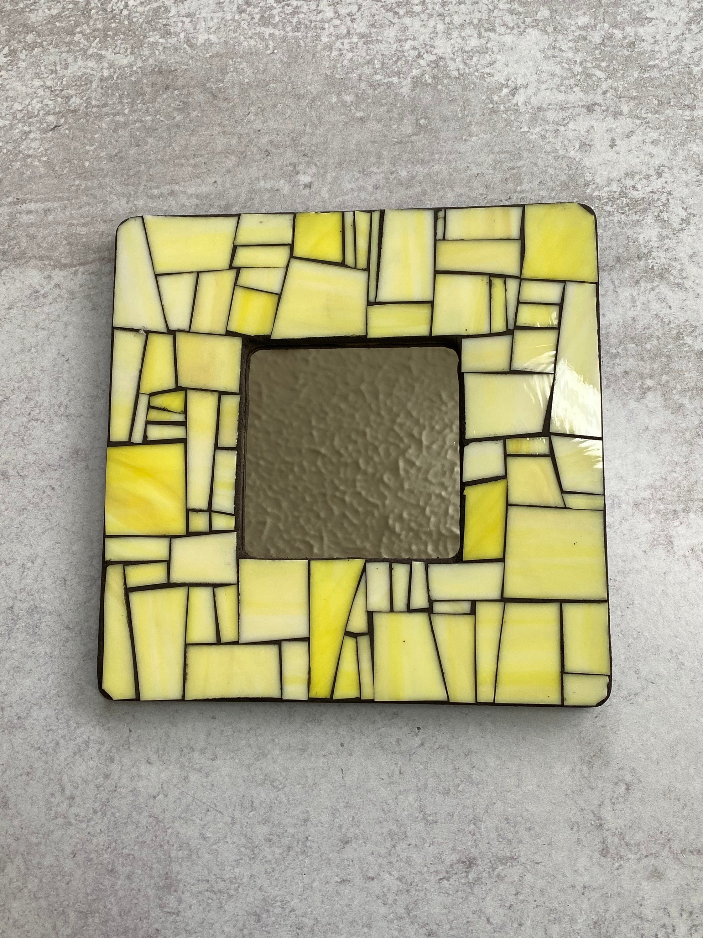 https://i.etsystatic.com/5130947/r/il/692d63/2253299290/il_fullxfull.2253299290_6mat.jpg