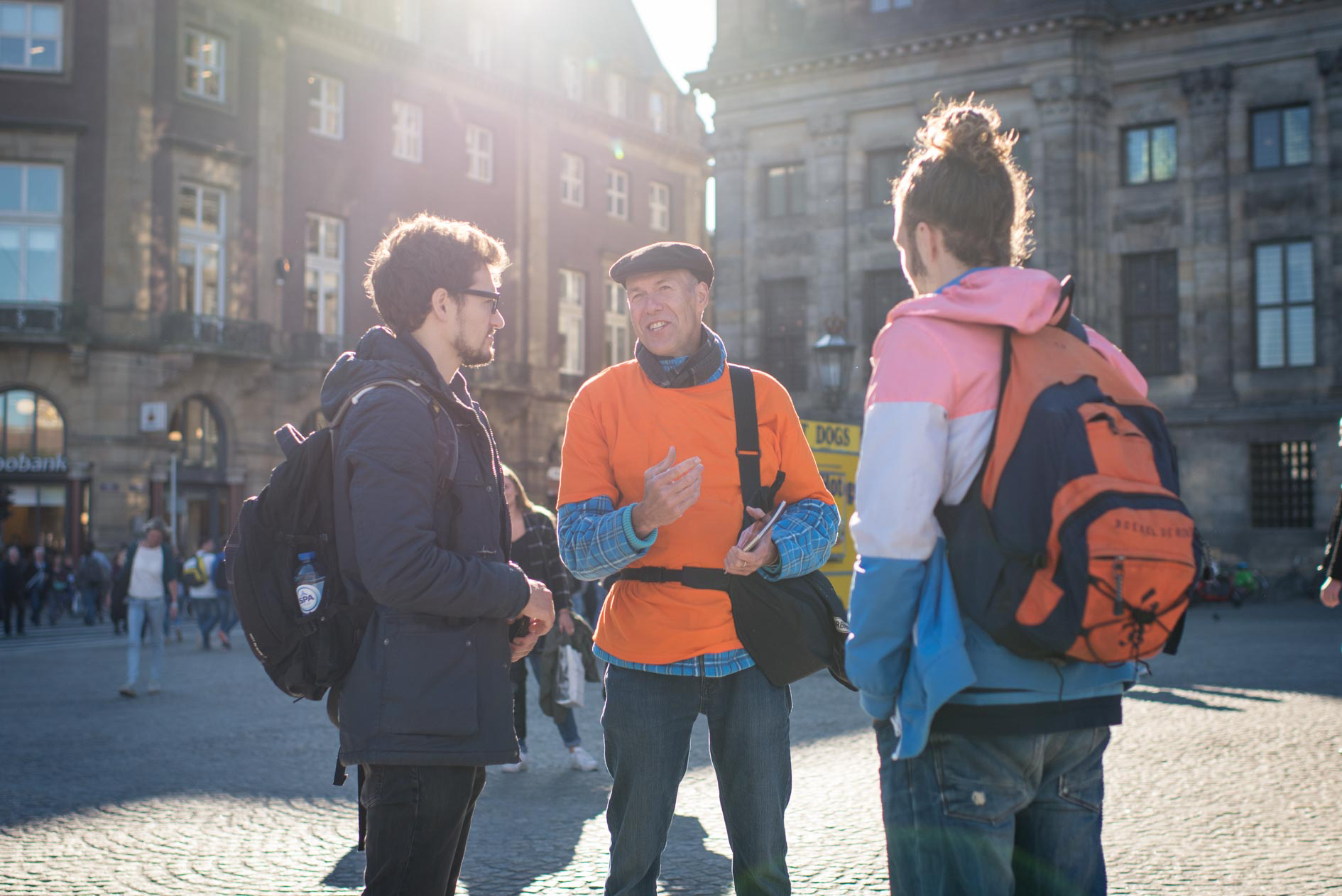 Wim 2 guys orange no splash.png